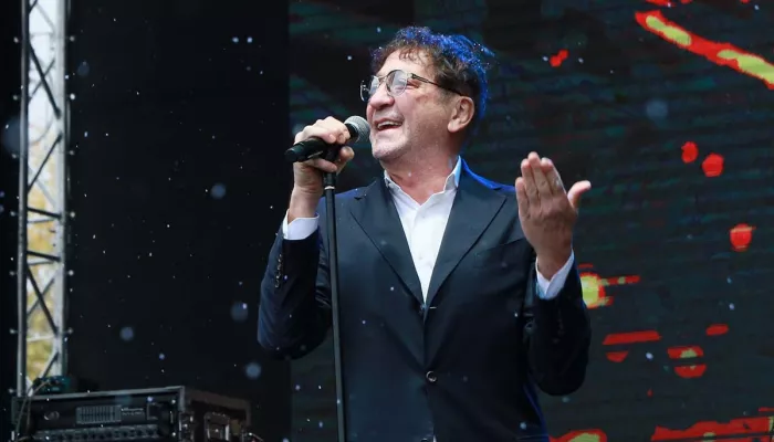 Правда ли Лепс планирует усыновить детей из детдома и все еще влюблен в экс-невесту