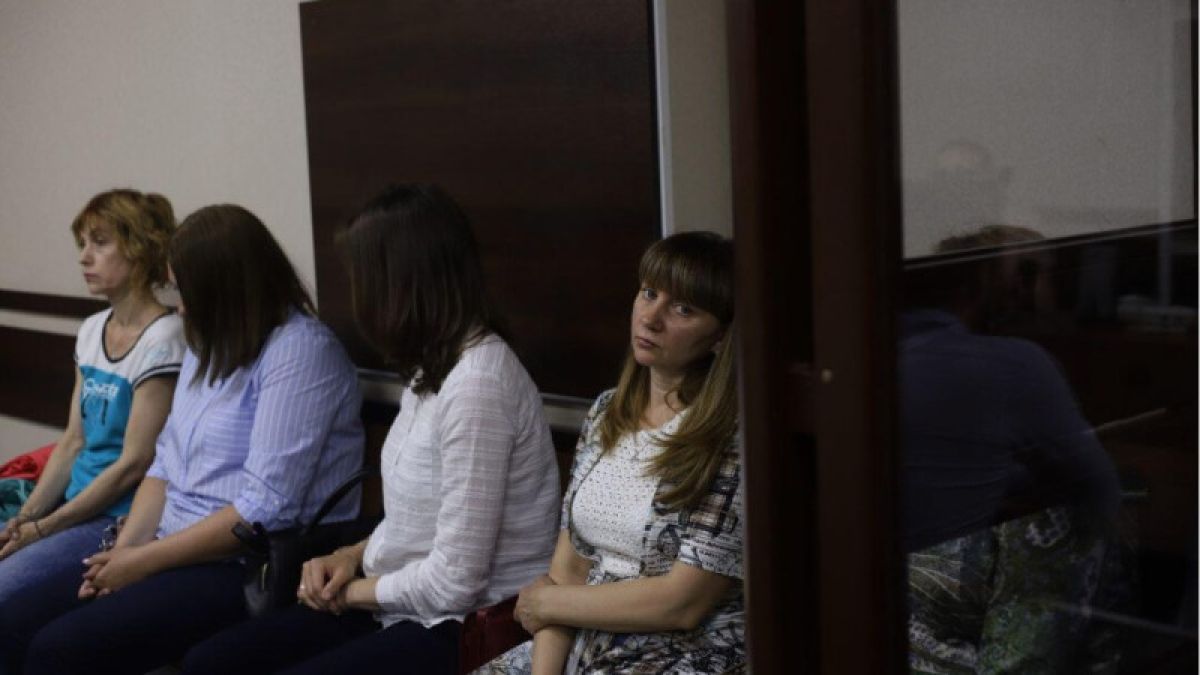 176 эпизодов истязания детей: как в Барнауле проходит суд по делу "Хэппи беби"