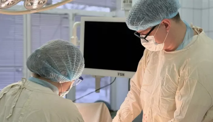 Нестерпимо страдающего пациента из Северной Кореи спасли алтайские хирурги