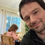 Данила Козловский поделился редкими кадрами с дочерью в день ее шестилетия