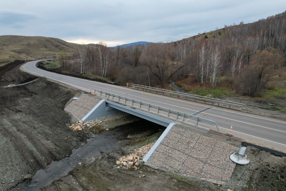 Мост на дороге "Алтайское – Ая – Бирюзовая Катунь"