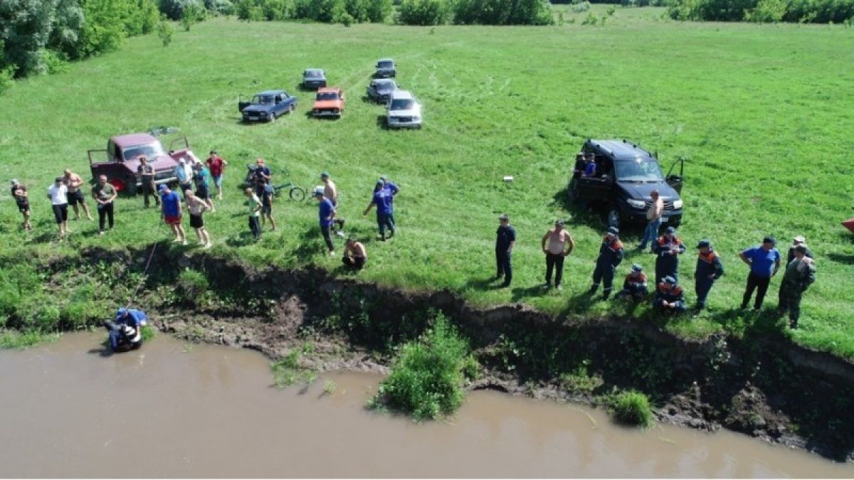 Найден мертвым один из мальчиков, пропавших у реки на Алтае