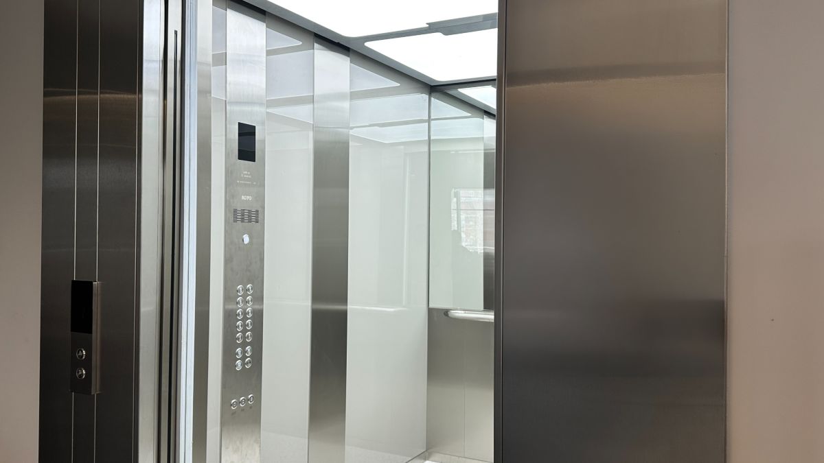 Лифты в "Вышке"