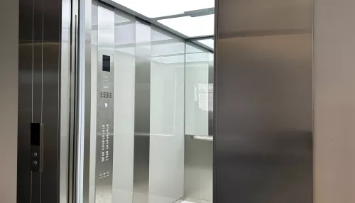 Большие и комфортные: почему лифты в Вышке – это новый стандарт для Барнаула