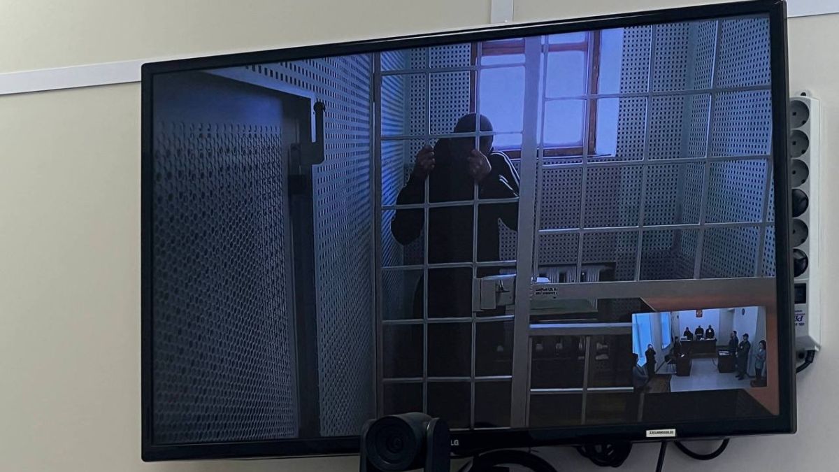 Рассмотрение апелляций на приговор Виталию Манишину