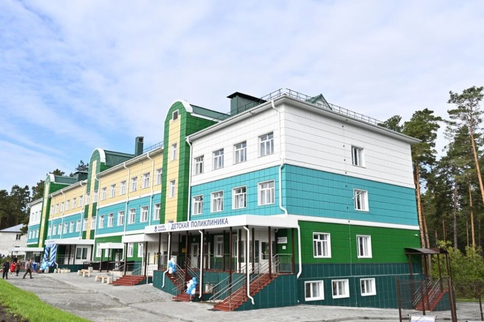 Открытие новой поликлиники на 210 посещений в Ребрихинском районе