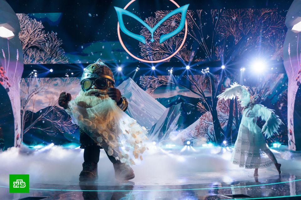 Богатырь на шоу "Маска"