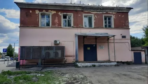 Еще один аварийный дом снесут на барнаульском Потоке