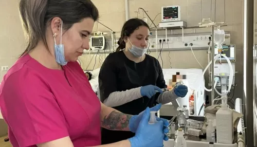 Студенты-медики из Горно-Алтайска работают в медучреждениях ЛНР