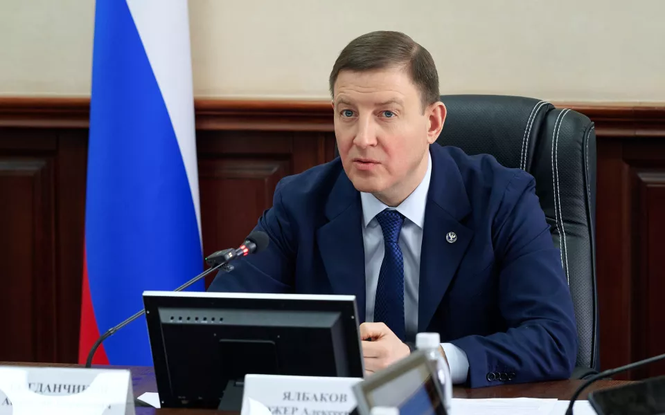 Неоднозначные итоги: Андрей Турчак высказался о мерах по ограничению продажи алкоголя