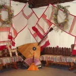 Дом с древнеславянским интерьером продают за 27,5 млн рублей в Республике Алтай. Фото