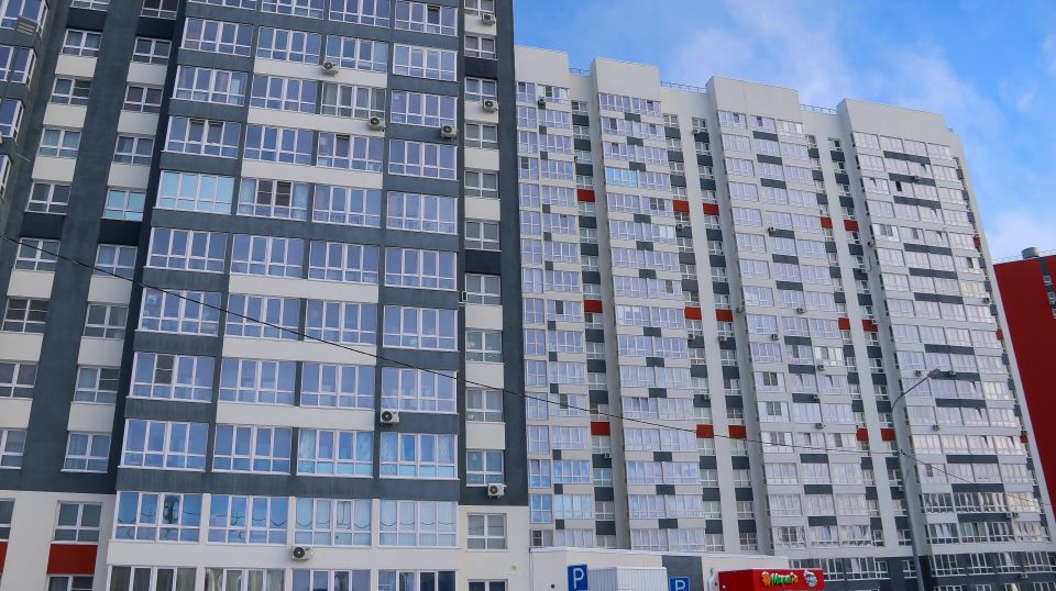 Новостройки жилых комплексов "Времена года", "Озон" и Nord