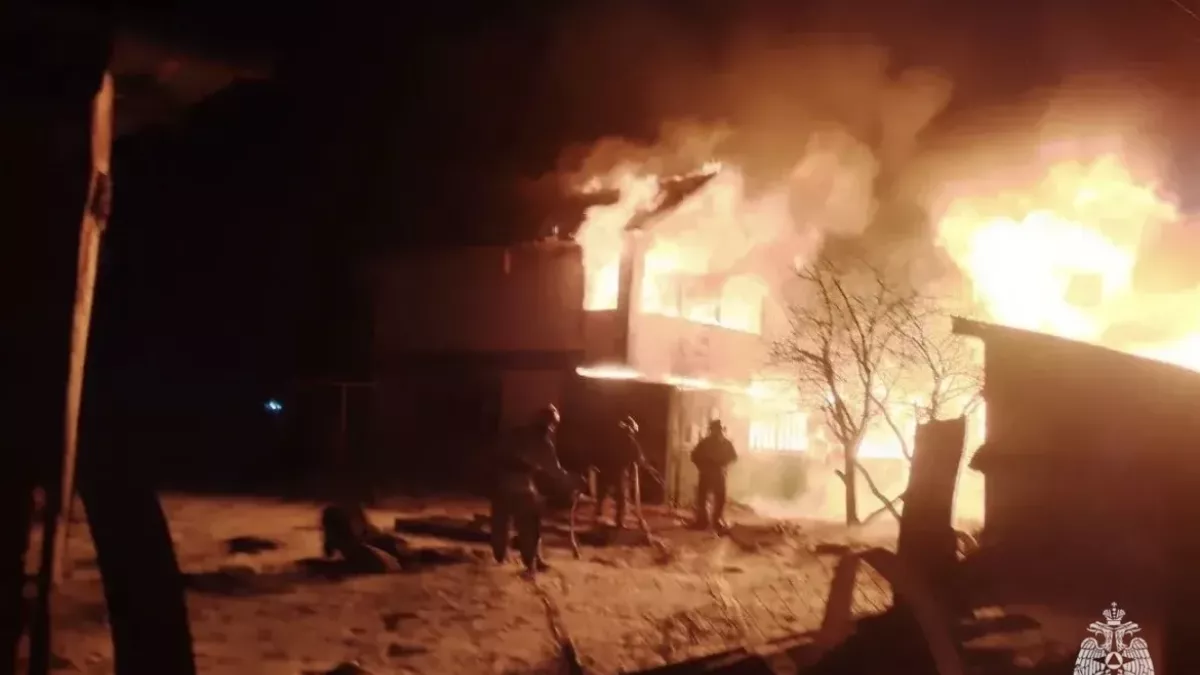 Крупный пожар с пострадавшими в селе Шебалино