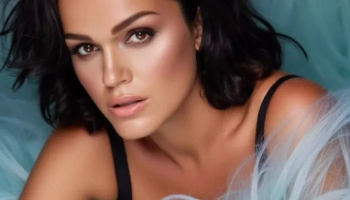 Певица Слава вышла на связь после скандала в Пензе и пообещала наказать обидчицу