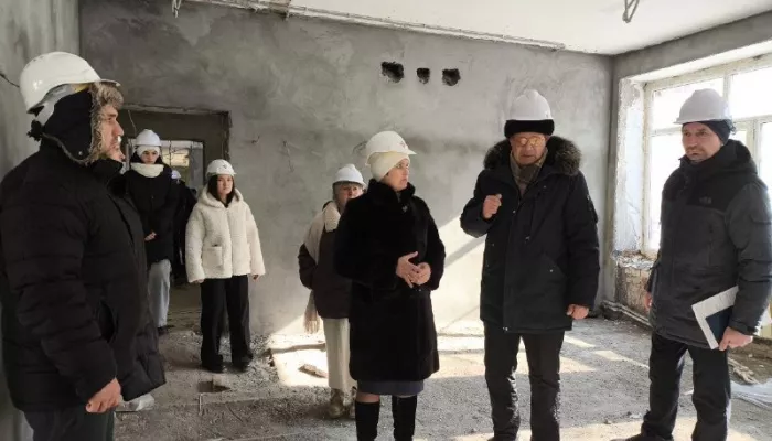 Мэр Горно-Алтайска проверила, как идет капремонт на объектах образования