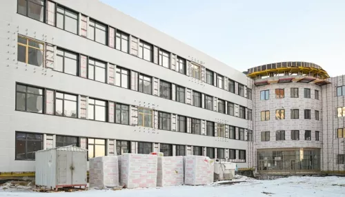 Стало известно, как идет строительство самой большой школы Барнаула. Фото