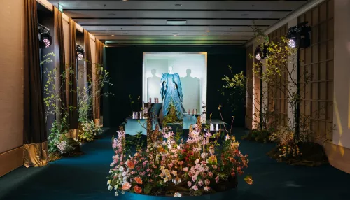 Проект Эвалара и модного дома Alena Akhmadullina признали лучшим в отрасли