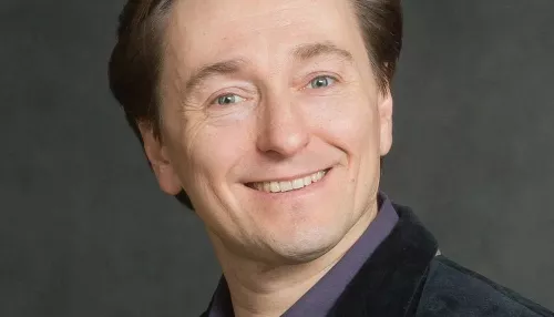 Безруков и Хабенский возглавили ведущие театры России