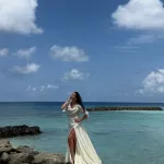 Мисс Вселенная Оксана Федорова вышла на лед Байкала на шпильках. Фото