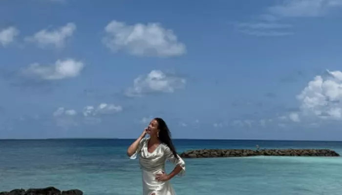 Мисс Вселенная Оксана Федорова вышла на лед Байкала на шпильках. Фото