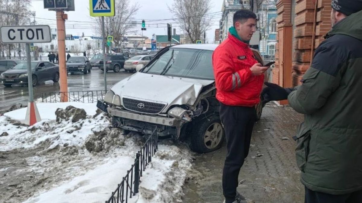 ДТП на перекрестке ул. Гоголя и пр. Ленина