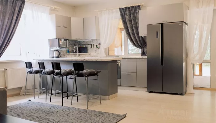 Семейный дом с пляжем у Катуни продают за 39,5 млн рублей в Республике Алтай. Фото