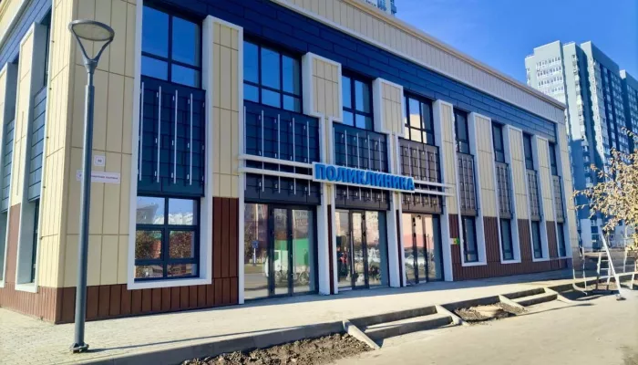 В Барнауле выставлено на продажу готовое здание поликлиники