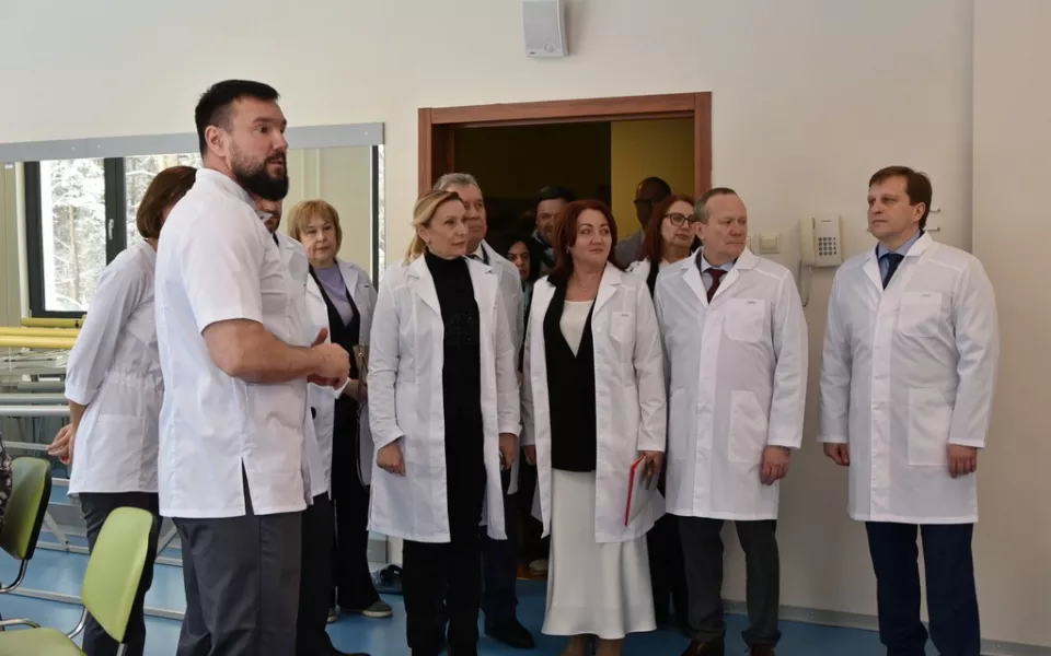 В Алтайском крае делегация Совфеда оценила реабилитацию участников СВО