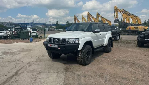 Способен пережить апокалипсис: в Барнауле продают внедорожник с вечным двигателем