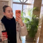 Спасибо, Барнаул: Бузова собрала полный зал зрителей на спектакле в краевой столице