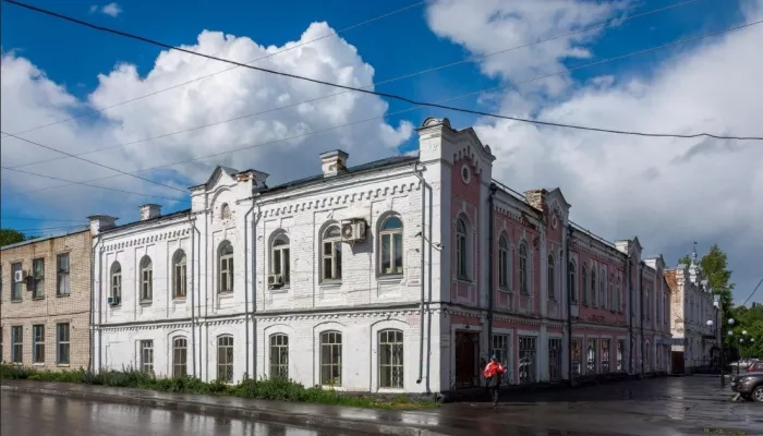 Фасад исторического Дома Рождественского в Бийске ждет капремонт на миллионы рублей