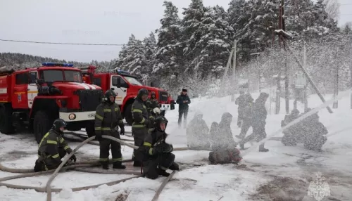 Спасатели отработали тушение природных пожаров в Республике Алтай