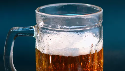 Вычистили, но не до конца: как ФНС и легальные пивовары борются с серым пенным