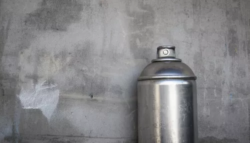 Журналисты раскрыли настоящее имя уличного художника Бэнкси