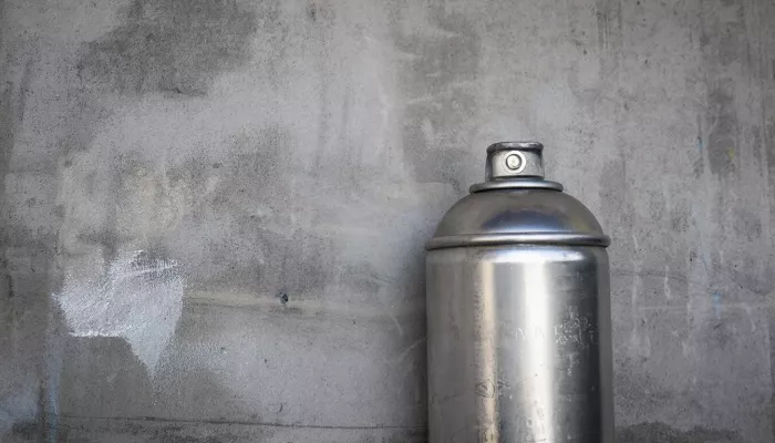 Журналисты раскрыли настоящее имя уличного художника Бэнкси