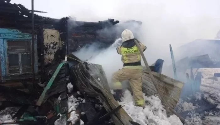 Два жителя Алтайского края пострадали из-за взрыва газа