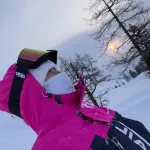 Волны из льда: Барановская показала, как покорояет зимний Алтай. Фото