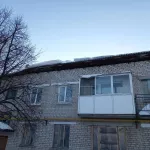 Крыша частично обрушилась у двухэтажного дома в Тальменке