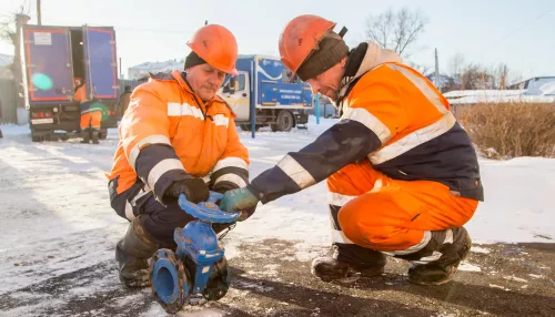 В Барнауле открыли движение по Анатолия и подали воду в дома после ремонта водовода
