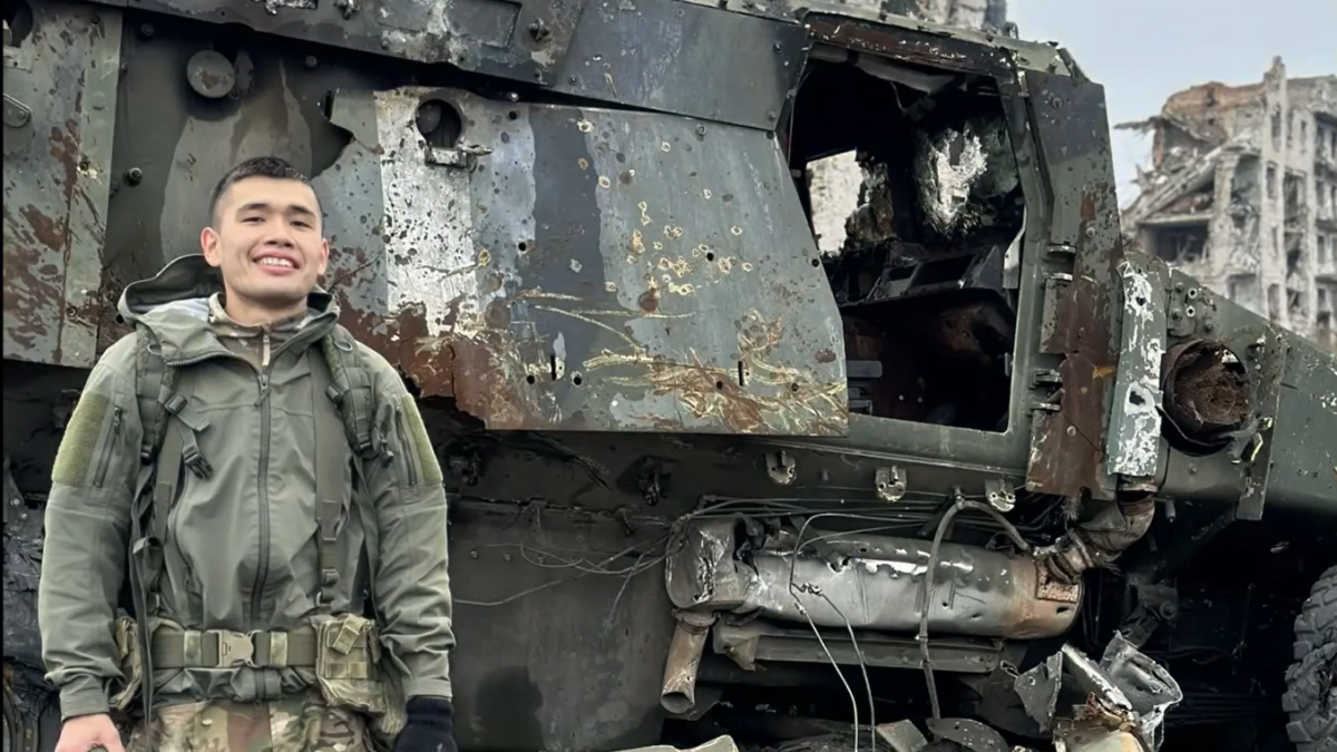 Александр Суразов