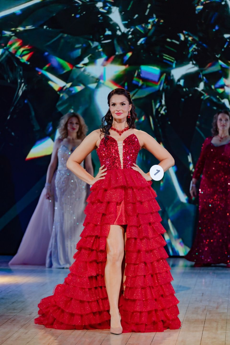 Ольга Бочкова стала абсолютной победительницей конкурса "Миссис Алтай 2026"