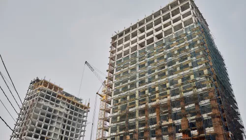 Сахаров Парк в марте: как встречает весну архитектурное украшение центра Барнаула