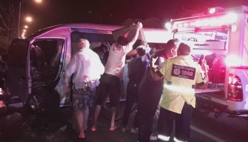 Одна туристка из России погибла и еще 11 пострадали в жестком ДТП на Пхукете