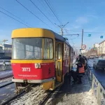 Трамвай задымился в Барнауле на остановке Балтийская