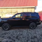Обновленный внедорожник из Японии с велюровым салоном продают в Горном Алтае. Фото