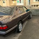 Легендарный Mercedes в музейном состоянии выставили на продажу в Барнауле. Фото