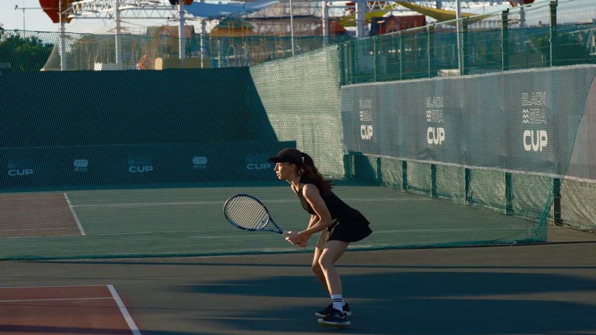 Сериал "Первая ракетка"