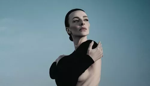 Екатерина Варнава снялась в платье с глубоким вырезом после обвинений в анорексии