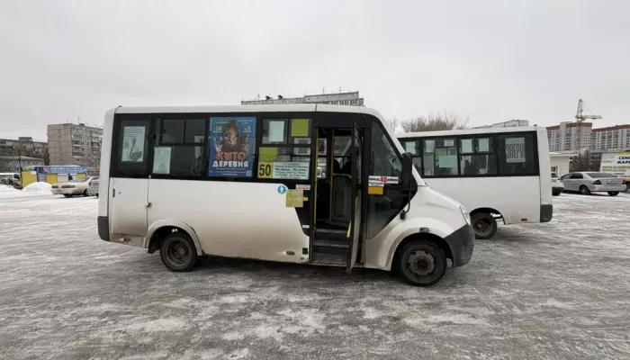 Барнаульским перевозчикам направят претензии из-за состояния салонов автобусов