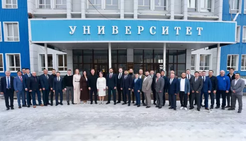 Глава правительства Республики Алтай поздравил выпускников программы Герои Алтая